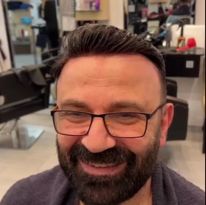 Coupe homme avec barbe taillée