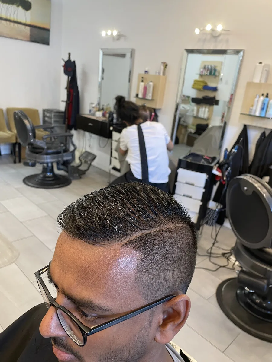 Coupe homme terminée au salon